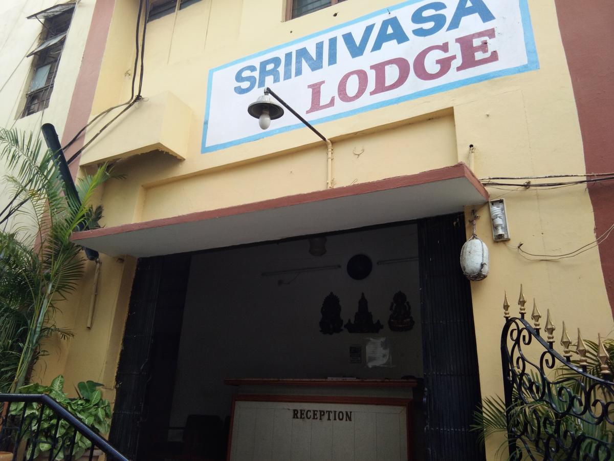 Srinivasa Lodge Hyderabad Exterior photo